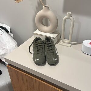 Puma Forest Green Sneakers with White Details